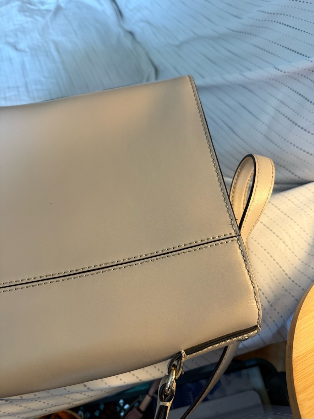 Kate Spade New York 100% Leather Cream Top Handle Crossbody Satchel - Picture 2 of 14